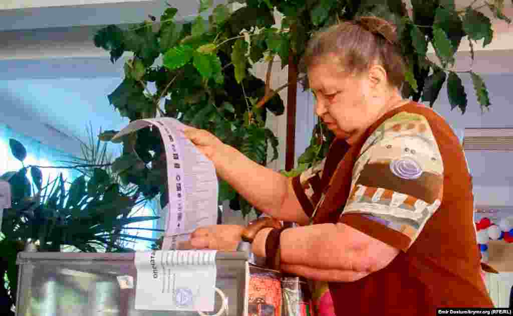 Избиратели испытывали сложности с длинными бюллетенями, в которых они не могли разобраться 