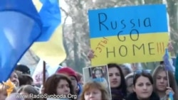 Антивоєнна маніфестація на захист України відбулася під час саміту ЄС Антивоєнна маніфестація на захист України відбулася під час саміту ЄС