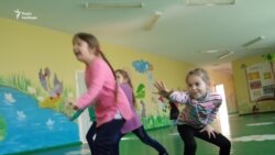 Із мотивацією, та без диплома. Хто їде вчити дітей в сільські школи (відео) Із мотивацією, та без диплома. Хто їде вчити дітей в сільські школи (відео)