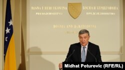 Nebojša Radmanović