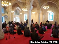 Намаз у день святкування річниці перемоги. Шуша