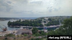 13-й судоремонтный завод Черноморского флота России в Килен-бухте, архивное фото