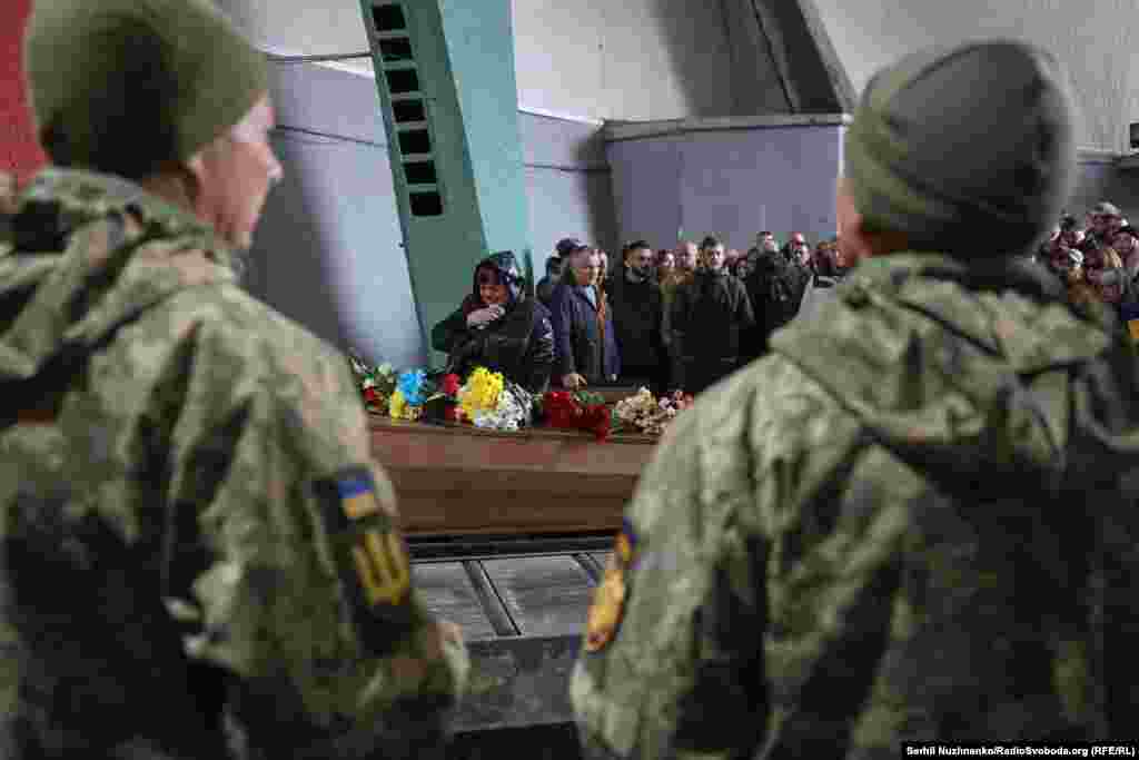 У Данила «Берсерка» залишився син. Колишня дружина розповіла про одну з останніх розмов із бійцем: «Напередодні телефонувала тобі про поганий сон розповісти, що наснився про тебе, і ти, як завжди, посміявся, мовляв, «та що зі мною може статись»