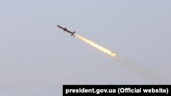 За словами співрозмованика, удар був завданий дронами Служби безпеки України та ракетою «Нептун» (на ілюстраційному фото)