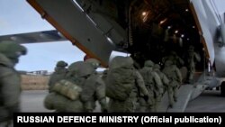 Завантаження російських військових в Ульяновську