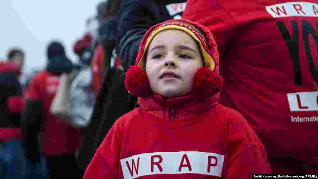 Організаторами акції, зокрема, стали декілька фондів боротьби з ВІЛ/СНІД та Міністерство охорони здоров’я України