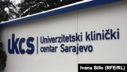 Još uvijek se ne zna da li je u Kliničkom centru Univerziteta u Sarajevu (KCUS) počinjeno neko od krivičnih djela protiv zdravlja ljudi, rečeno je za RSE iz Tužilaštva Kantona Sarajevo