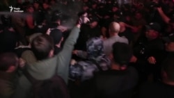 Протести й сутички біля клубу: в Одесі не відбувся концерт Лободи (відео) Протести й сутички біля клубу: в Одесі не відбувся концерт Лободи (відео)