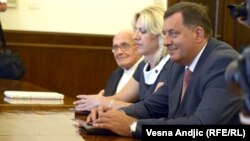 Milorad Dodik na sastanku sa Tomislavom Nikolićem, Beograd, 8. avgust 2012.