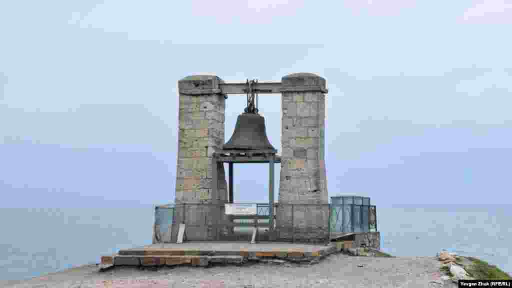 Туманный колокол тоже ждет «реставрация»