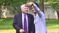 Россия – это заправочная станция, которая притворяется настоящей страной – Маккейн (видео) Россия – это заправочная станция, которая притворяется настоящей страной – Маккейн (видео)