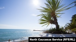 Пляж в Сочи