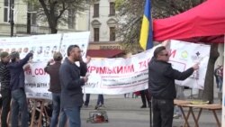 Акция во Львове: «Хотим, чтобы весь мир знал, что происходит в Крыму» (видео) Акция во Львове: «Хотим, чтобы весь мир знал, что происходит в Крыму» (видео)