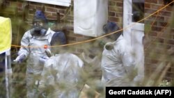 Британські слідчі працюють біля будинку Сергія Скрипаля в Солсбері, Велика Британія, 22 березня 2018 року