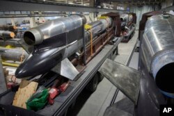 Виробнича лінія нових українських ракет «Фламінго»