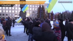 В Славянске пытались демонтировать Ленина В Славянске пытались демонтировать Ленина