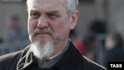 Андрей Зубов на одной из оппозиционных манифестаций в Москве