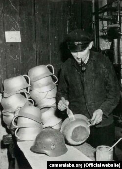 У Данії з німецьких касок після звільнення від нацистів визволенні робили нічні горщики