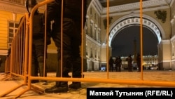 Вход на Дворцовую площадь