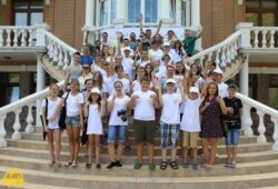 Учасники одного з таборів «Жовтого автобуса», 2017 рік