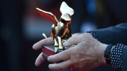 "Золотой лев" и "Пальмовая ветвь" "Золотой лев" и "Пальмовая ветвь"