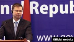 Валдіс Домбровскіс