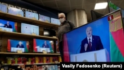 Таке рішення Лукашенко пояснив нібито військовими навчаннями в Польщі та Литві