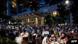 «Нове звичне» в час коронавірусу – фотогалерея