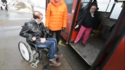Эксперимент "Idel.Реалии": Инвалид пытается проехать в казанском автобусе Эксперимент "Idel.Реалии": Инвалид пытается проехать в казанском автобусе