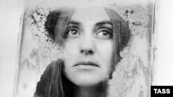 Лариса Кадочникова, 1971 рік