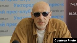 Поет Юрій Іздрик