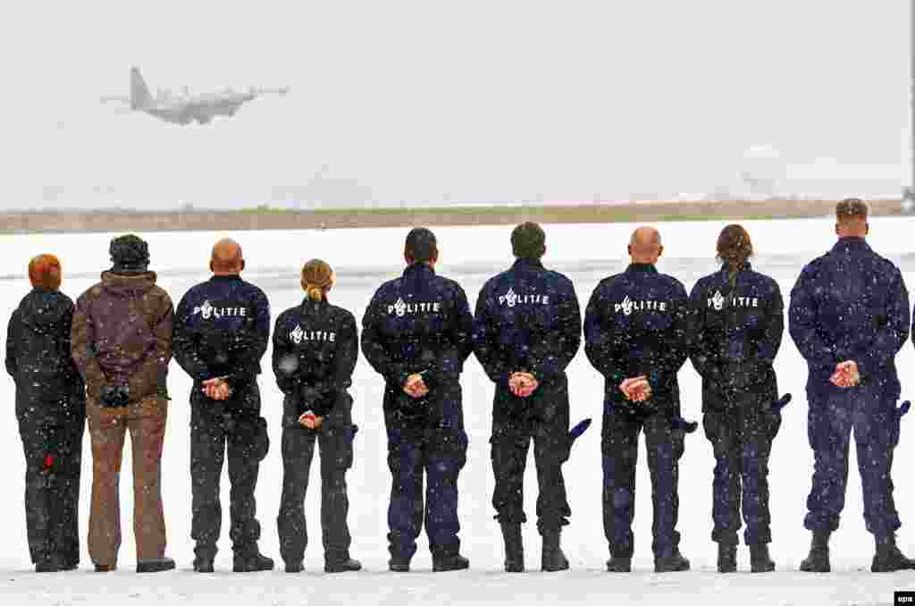 Останні тіла жертв збитого «Боїнга» відправили з Харкова до Нідерландів, Харків, 28 листопада 2014 року