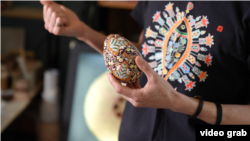 В мечетях под потолок подвешивали раскрашенные страусиные яйца – отпугивали пауков