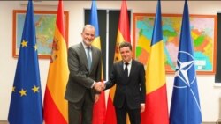 Președintele României, Nicușor Dan, și regele Spaniei, Felipe al IV-lea, s-au întâlnit la centrul de instruirea NATO de la Cincu Președintele României, Nicușor Dan, și regele Spaniei, Felipe al IV-lea, s-au întâlnit la centrul de instruirea NATO de la Cincu