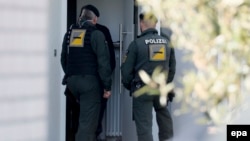 Немецкая полиция пришла арестовать подозреваемого в дортмундском теракте