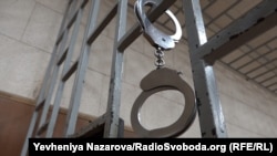 Всего за время аннексии Крыма КРЦ зафиксировал 413 политических заключенных и преследуемых по уголовным «делам», 245 из них – представители крымскотатарского народа