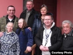 Син Януш і онук Петер Валентиновичі з українською родиною, 2014 рік