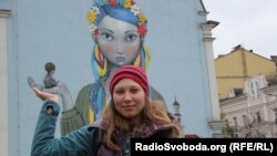 Кияни радіють муралам