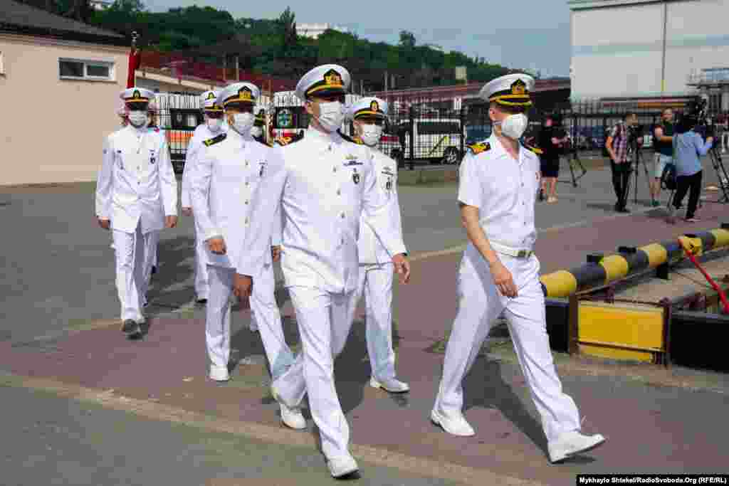 Команда одного з американських кораблів рушає для участі в урочистих заходах до Дня ВМСУ  