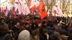 Тисячі людей вийшли на акцію пам’яті Бориса Нємцова у Москві (відео) Тисячі людей вийшли на акцію пам’яті Бориса Нємцова у Москві (відео)