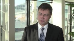 Єврокомісар з питань євро та соціального діалогу Валдіс Домбровскіс Єврокомісар з питань євро та соціального діалогу Валдіс Домбровскіс