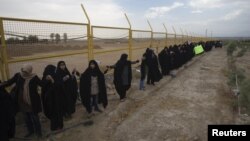 Иранские студенты поддерживают ядерную программу Ирана. 15 ноября 2011 года.