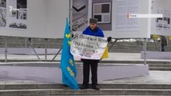 Караметов на Майдане: «Коренной народ Крыма требует крымскотатарскую автономию» (видео) Караметов на Майдане: «Коренной народ Крыма требует крымскотатарскую автономию» (видео)