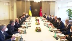 Візит до Туреччини: Зеленський та Ердоган підписали декларацію (відео) Візит до Туреччини: Зеленський та Ердоган підписали декларацію (відео)