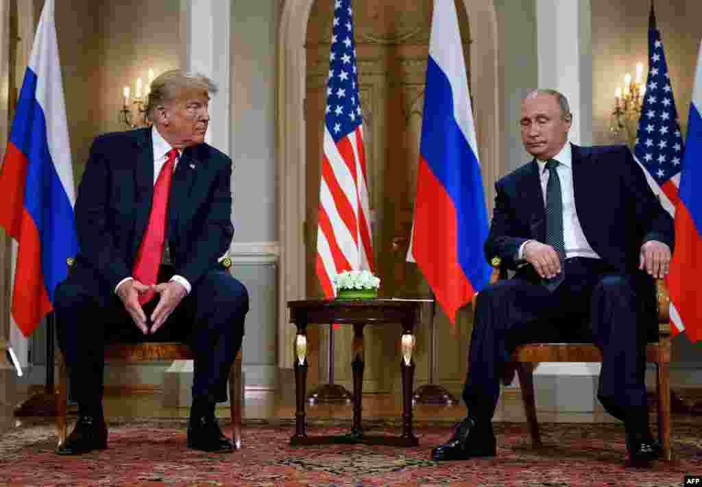 Trump și Putin înaintea unei întâlniri la Helsinki, pe 16 iulie 2018.