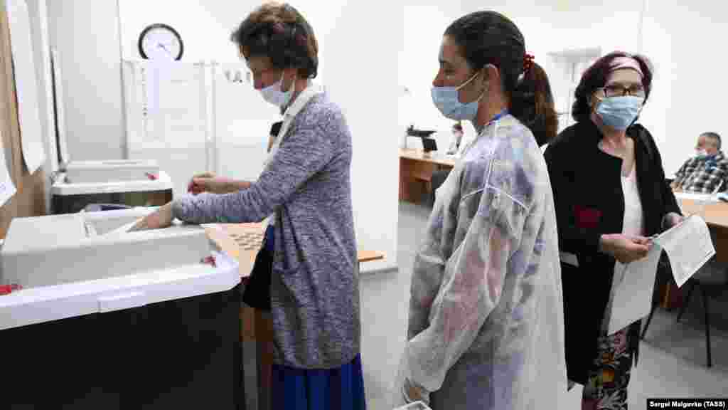 «Есть к чему стремиться», – так в Инстаграме прокомментировал явку на выборах в Севастополе российский глава города Михаил Развожаев