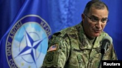 Головнокомандувач сил НАТО в Європі, американський генерал Кертіс Скапаротті