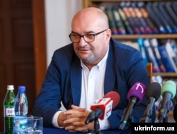 Голова угорської партії «КМКС» Василь Брензович нині ймовірно переховується від офіційного слідства в Угорщині