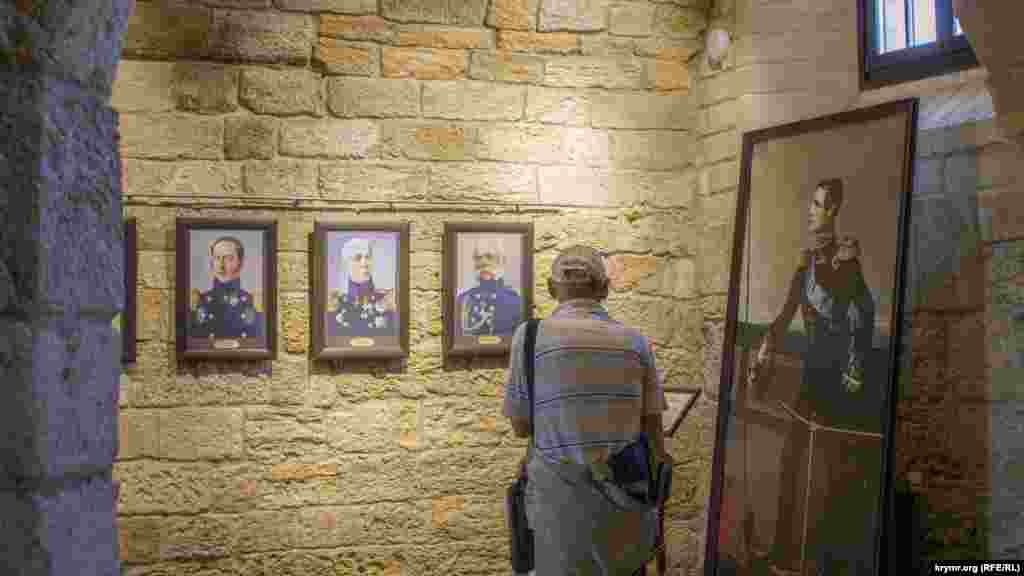 Тема второй экспозиции – «История «Русского географического общества» в лицах, фотографиях и фактах»