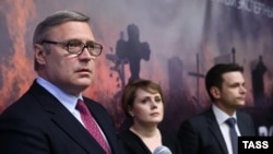 Михаил Касьянов, Ольга Шорина и Илья Яшин на презентации доклада "Путин. Война"